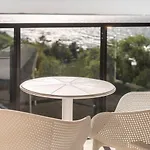 Aquamarina Prima By The By Renters Апартаменты