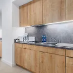 Aquamarina Prima By The By Renters