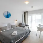 Aquamarina Prima By The By Renters *