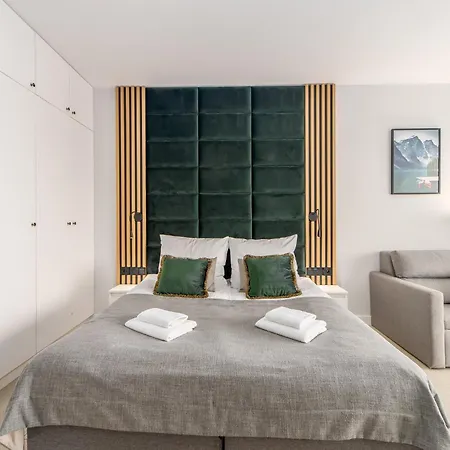 Апартаменты Aquamarina Prima By The By Renters