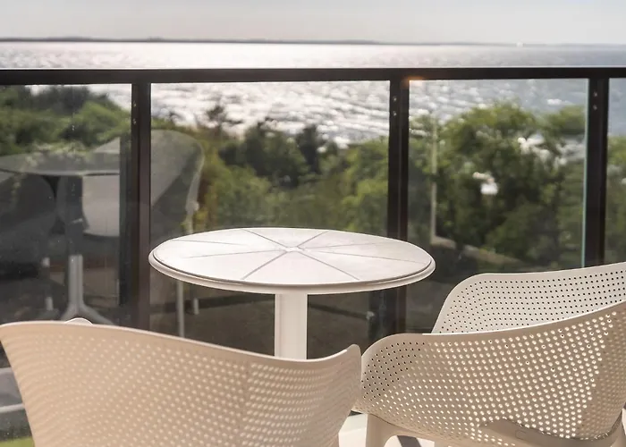 Aquamarina Prima By The By Renters Διαμέρισμα